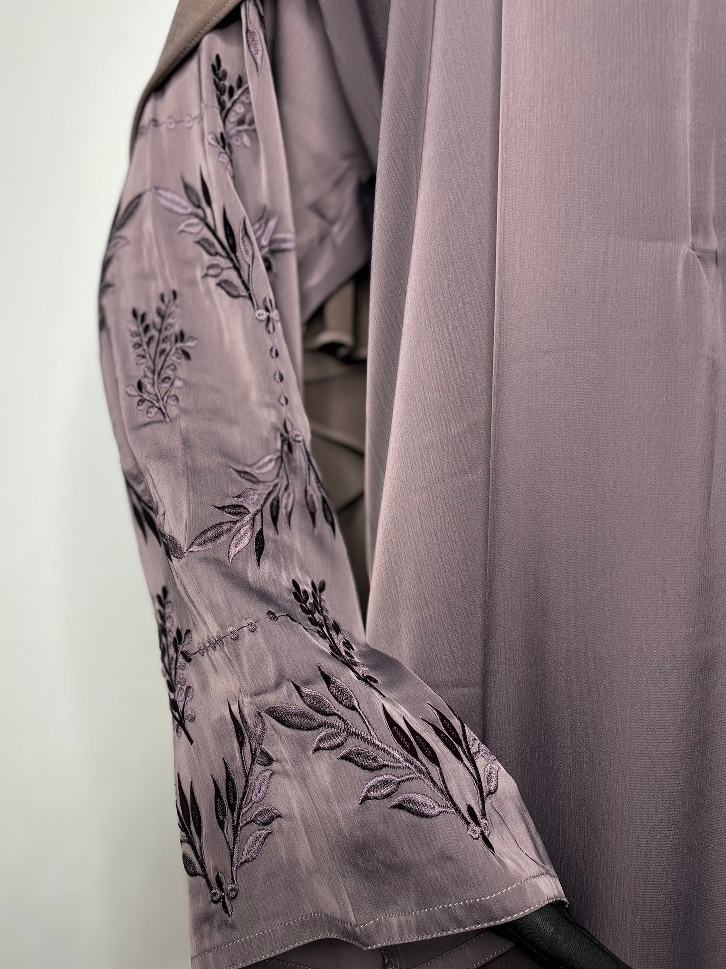 Flora Violet taupe