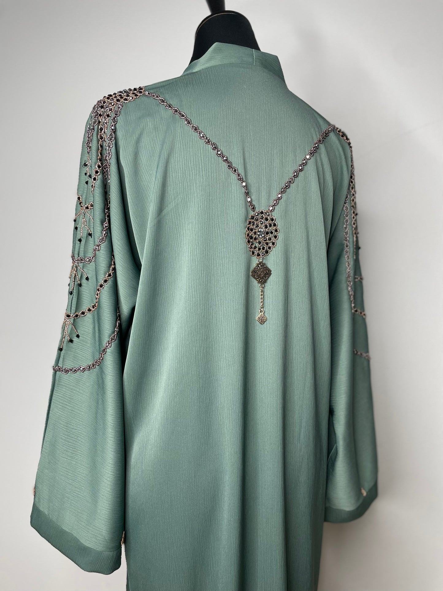 Abaya Inaya