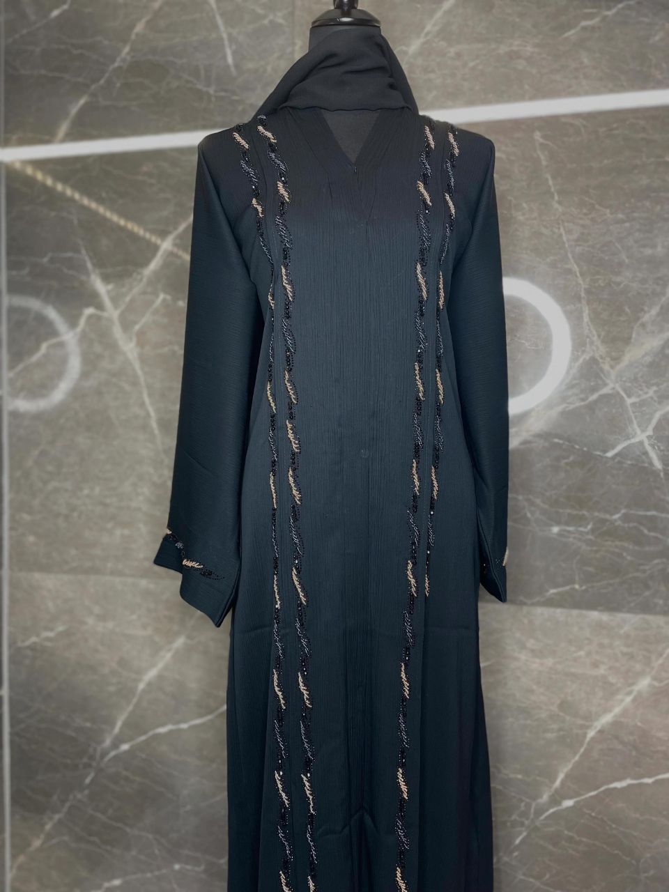 Abaya Nur